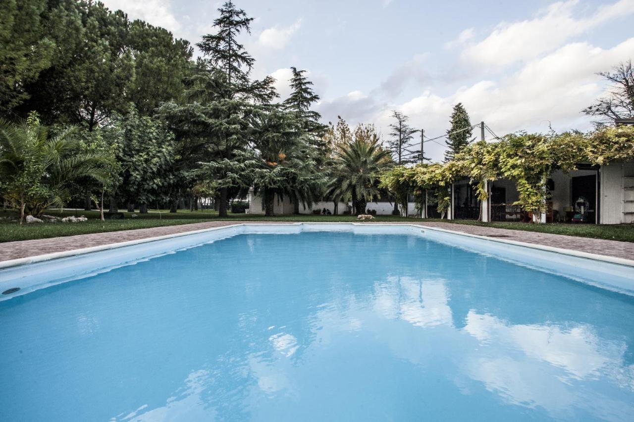 Отель Masseria Nel Sole Лучера Экстерьер фото